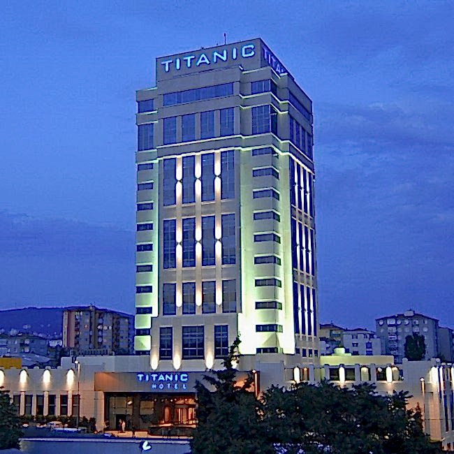Titanik Otel Kartal